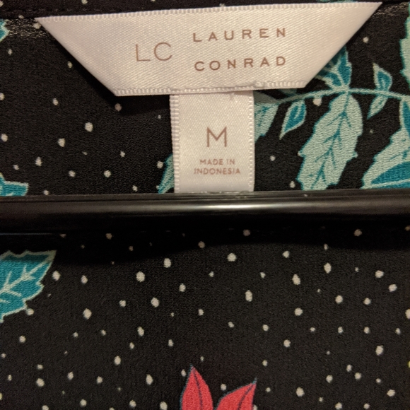 Lauren Conrad 3/4 Sleeve Top - Picture 5 of 5